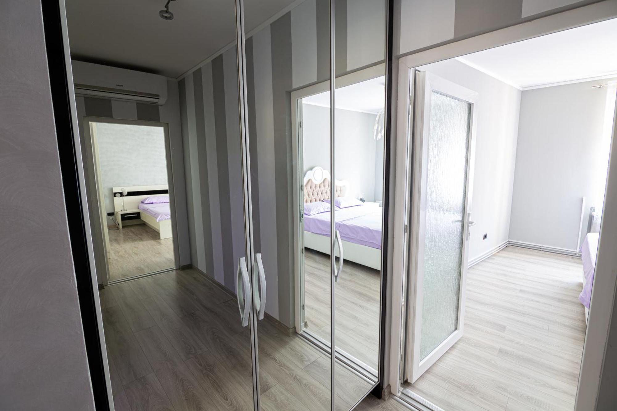 Whitehouse Apartman Arad Kültér fotó