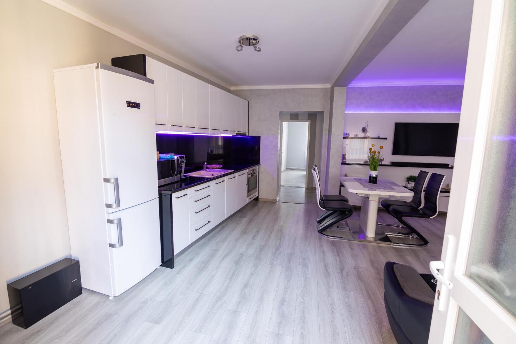 Whitehouse Apartman Arad Kültér fotó